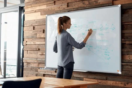 PIZARRA PPLUS PORCELANA 1200X900MM NOBO 1915145 8 PIZARRA PPLUS PORCELANA 1200X900MM NOBO 1915145 - Imagen 8