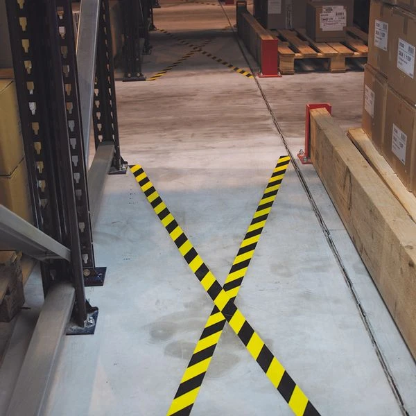 CINTA ADHESIVA SUELO AMARILLO-NEGRO. 33 METROS X 5 CM TARIFOLD 197747 3 CINTA ADHESIVA SUELO AMARILLO-NEGRO. 33 METROS X 5 CM TARIFOLD 197747 - Imagen 3