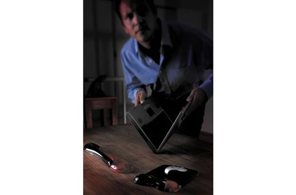 ALFOMBRILLA RATON GEL WAVE KENSINGTON ROJA Y NEGRA 9 ALFOMBRILLA RATON GEL WAVE KENSINGTON ROJA Y NEGRA - Imagen 9