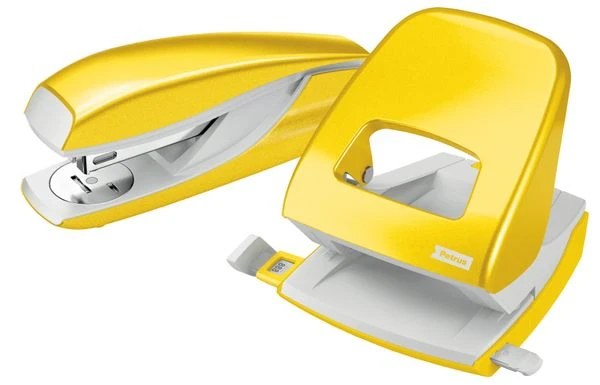 GRAPADORA DE SOBREMESA MODELO 635 WOW HASTA 30 HOJAS COLOR AMARILLO METALIZADO PETRUS 626832 6 GRAPADORA DE SOBREMESA MODELO 635 WOW HASTA 30 HOJAS COLOR AMARILLO METALIZADO PETRUS 626832 - Imagen 6